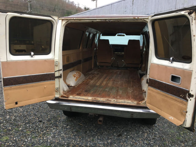 1977 Ford E-Series Van CHATEAU - photo 12