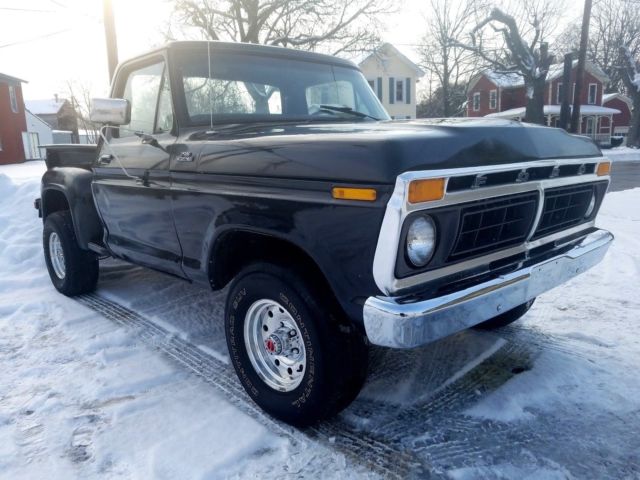 1977 Ford F-150 CLASSIC F150 4x4 351 V8 4spd STEPSIDE CLEAN!! - photo 2