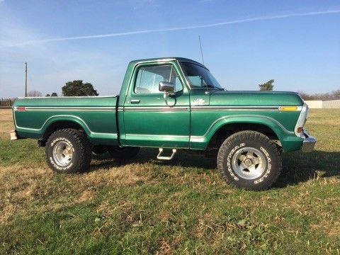 1977 Ford F-150 swb pickup 4 X 4 1977 Ford F-150