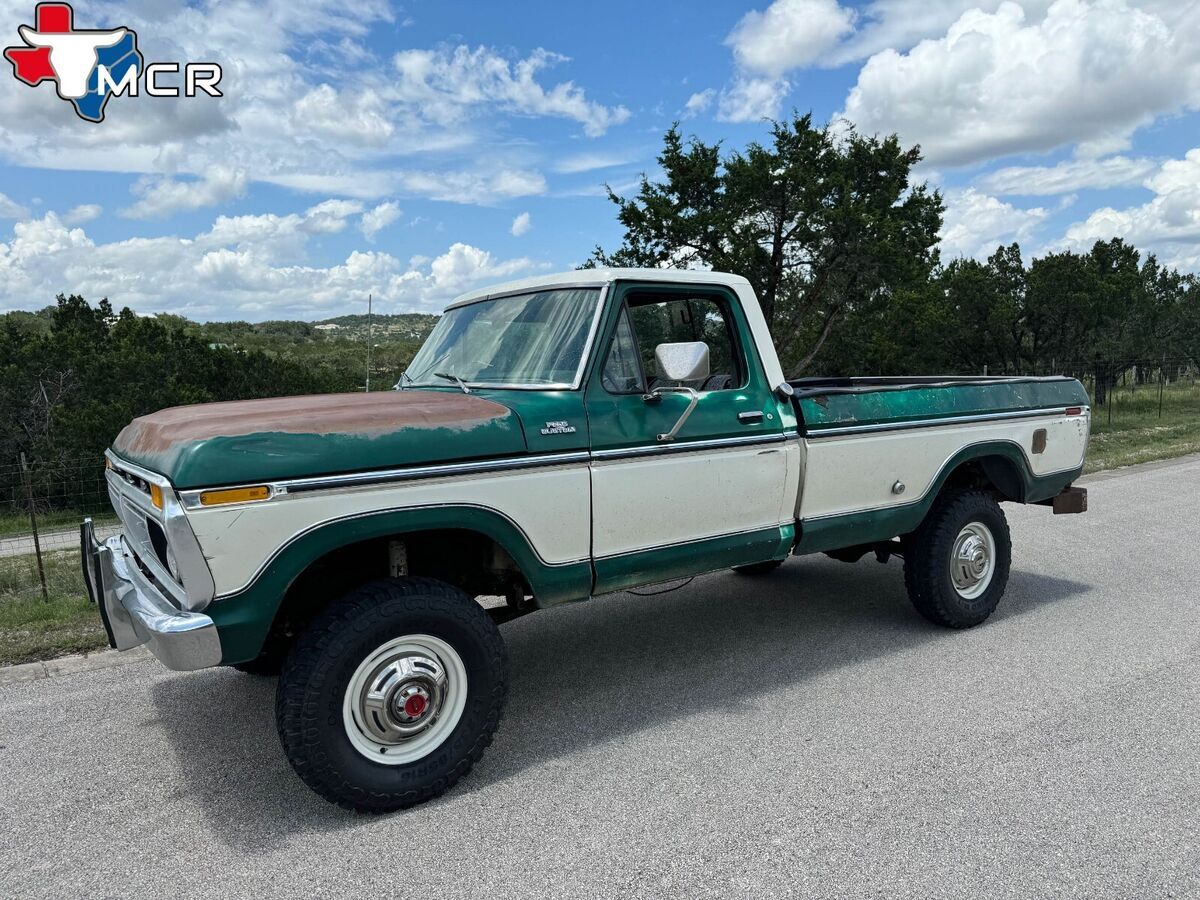 1977 Ford F-250 4x4 - Highboy - Classic Pickup - photo 4