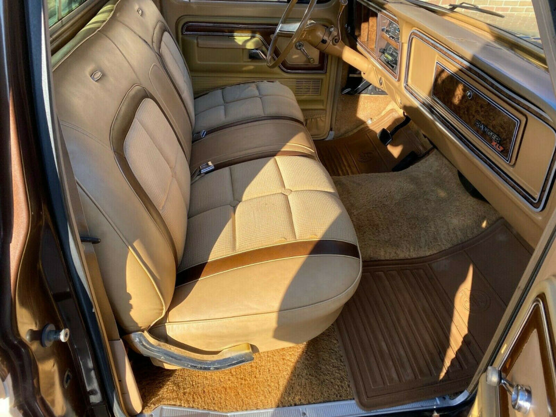 1977 Ford F-250 - photo 6