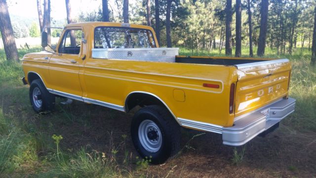 1977 Ford F-250 Custom - photo 3
