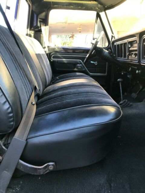 1977 Ford F-250 - photo 6