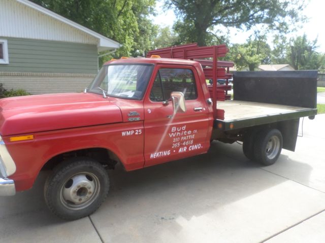 1977 Ford F-350 With Flat Bed and Lift Gate 1977 Ford F-350 Custom