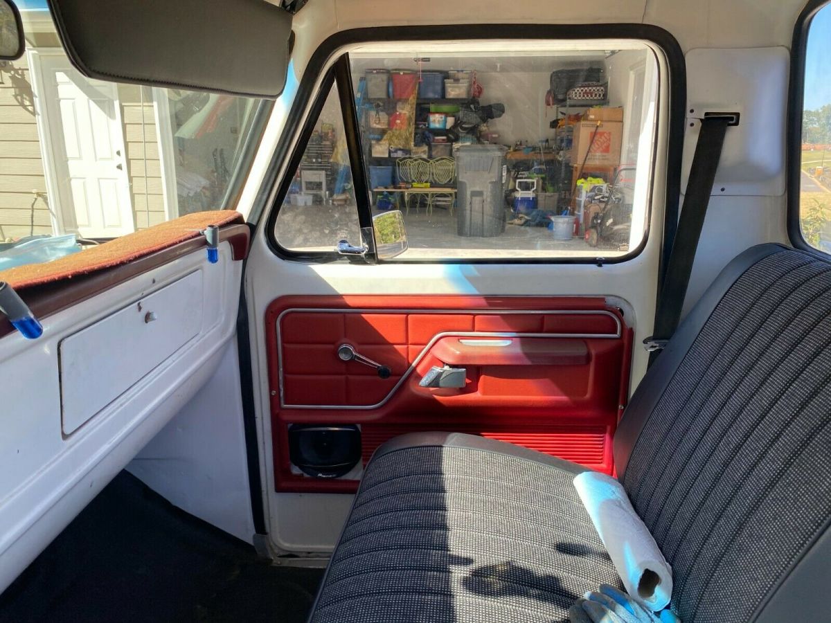 1977 Ford F-100 - photo 11