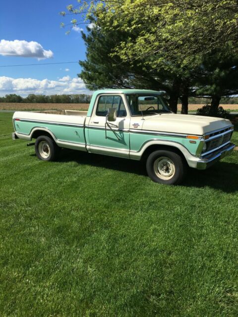 1977 Ford F250 BARN FIND! Regular Cab Long Bed 2WD 1977 Ford F-250 Camper Special