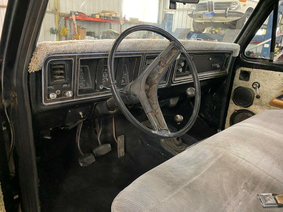1977 Ford F-250 - photo 12