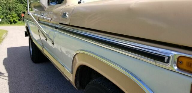 1977 Ford F-350 Camper Special - photo 3