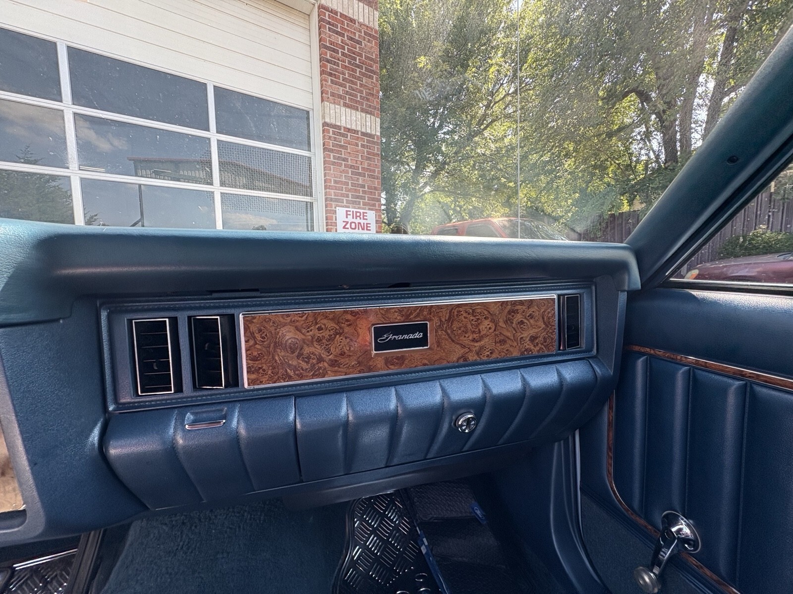1977 Ford Granada Standard - photo 9
