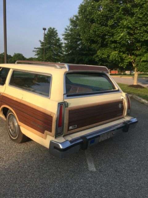1977 Ford Country Squire LTD - photo 9