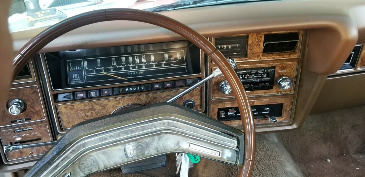 1977 Ford Country Squire Wagon - photo 9