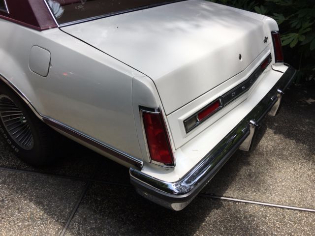 1977 Ford LTD II Brougham - photo 7