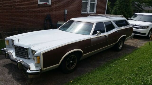 1977 Ford LTD II Brougham - photo 2