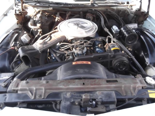 1977 Ford LTD Landau - photo 9