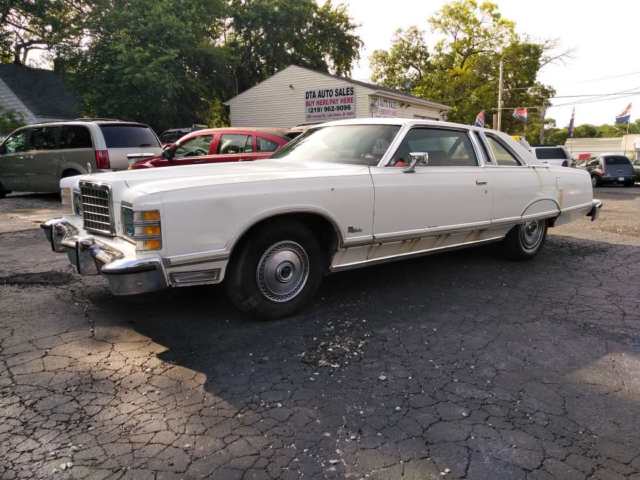 1977 Ford LTD Landau - photo 2
