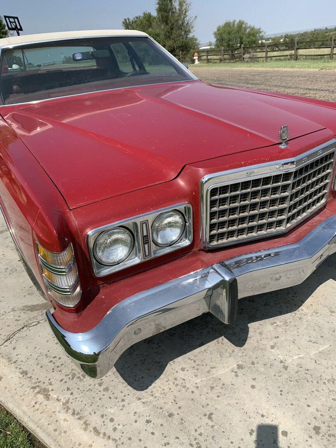 1977 Ford LTD - photo 2