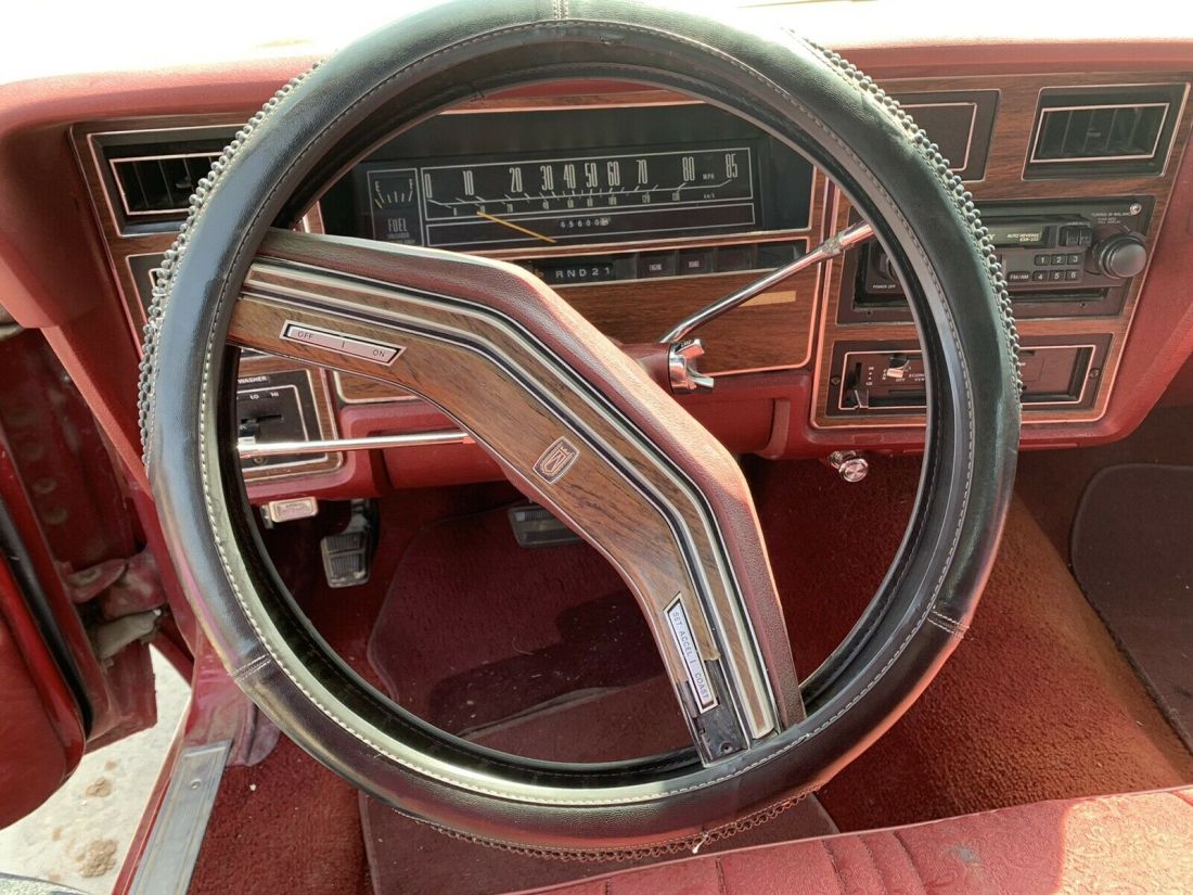 1977 Ford LTD - photo 7