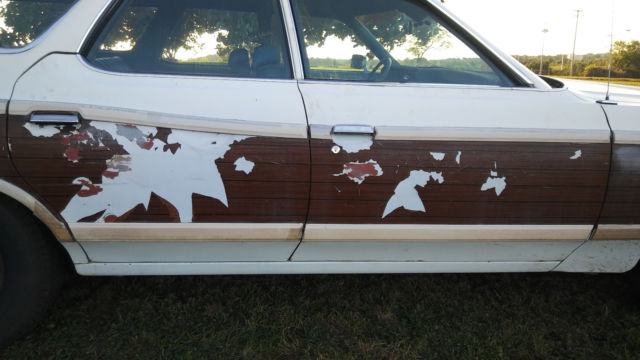 1977 Ford LTD Station Wagon 4 door, 5 including rear door - photo 13
