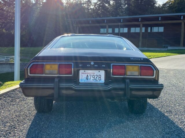 1977 Ford Mustang - photo 8