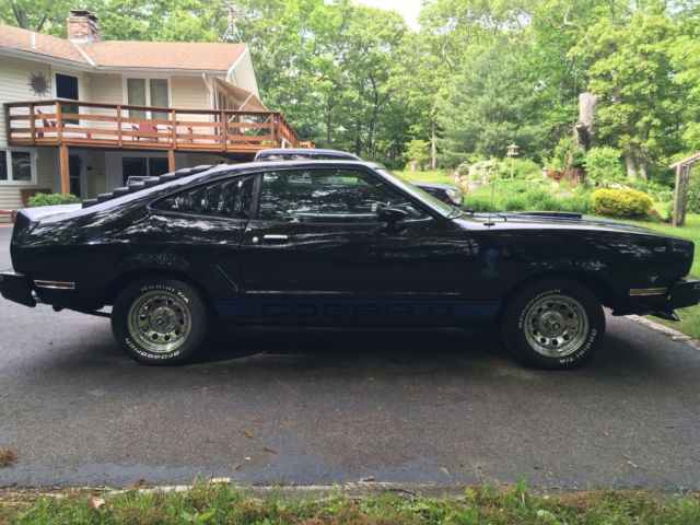1977 Ford Mustang II Cobra II - photo 3