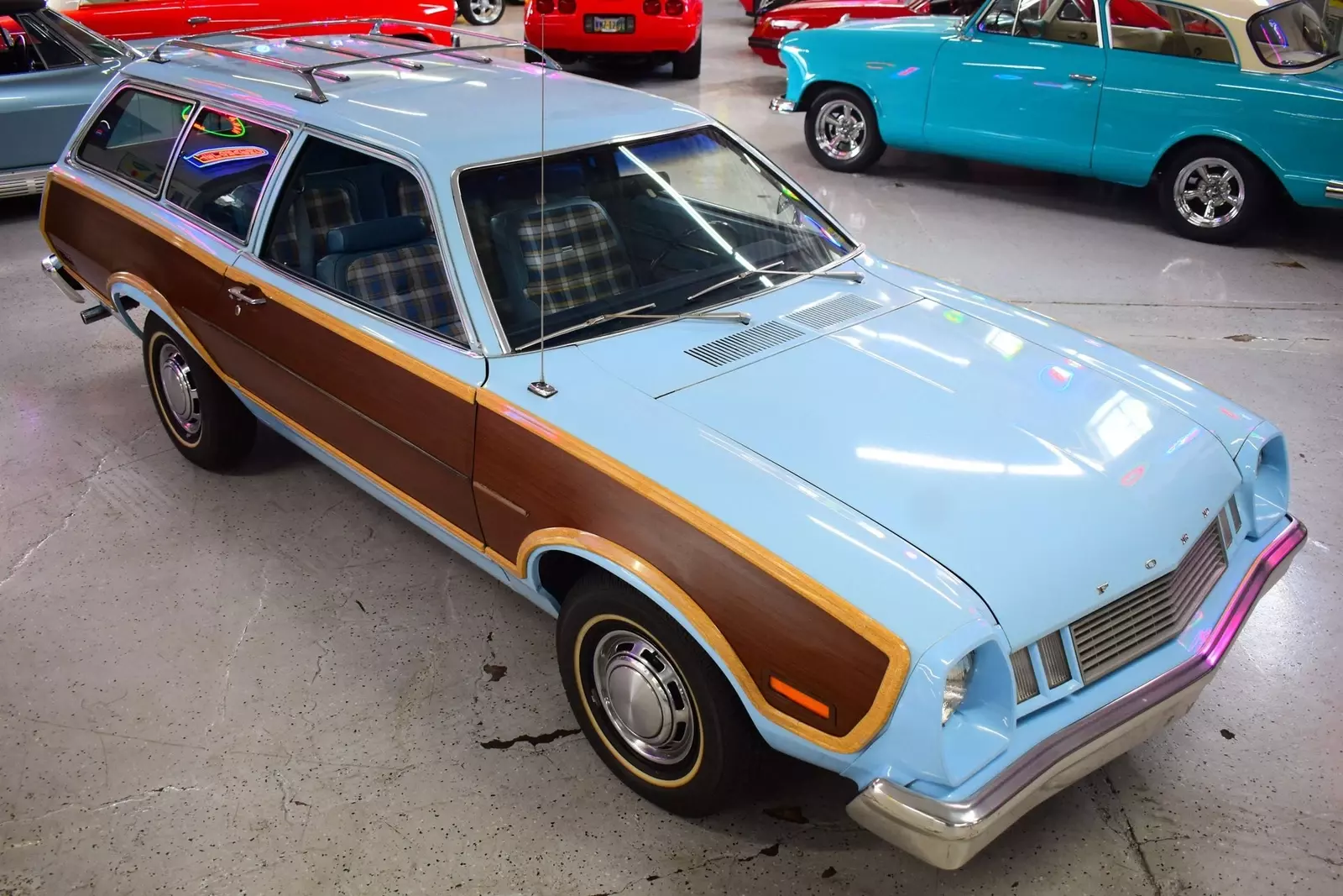 1977 Ford Pinto SQUIRE WAGON - photo 2