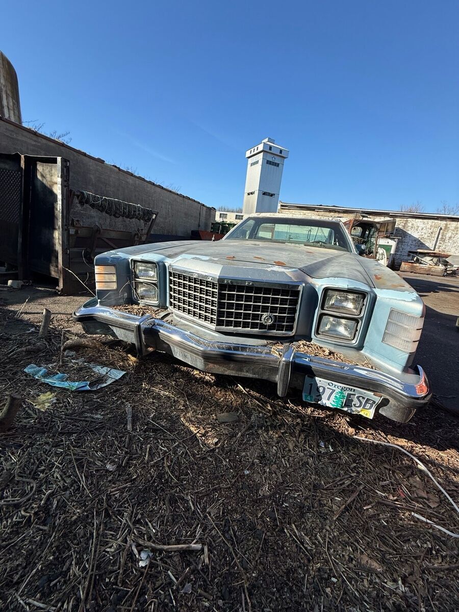 1977 Ford Ranchero - photo 2