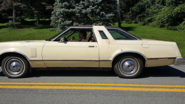 1977 Ford Thunderbird - photo 13