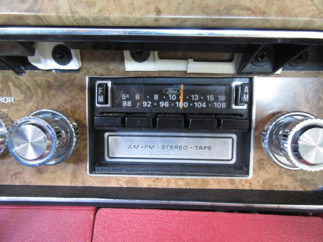 1977 Ford Thunderbird - photo 13