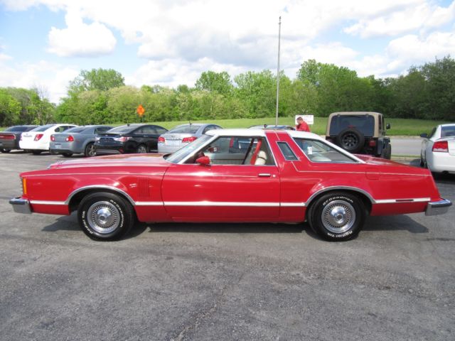1977 Ford Thunderbird - photo 2