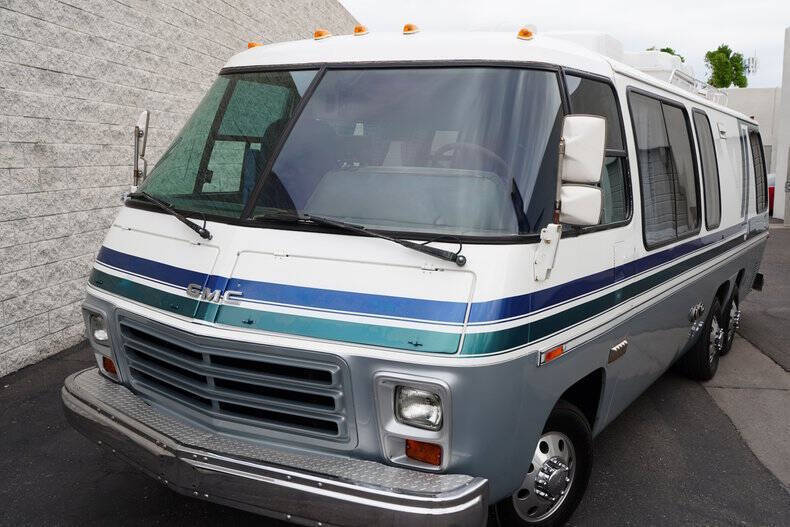 1977 GMC Eleganza Motorhome - photo 5