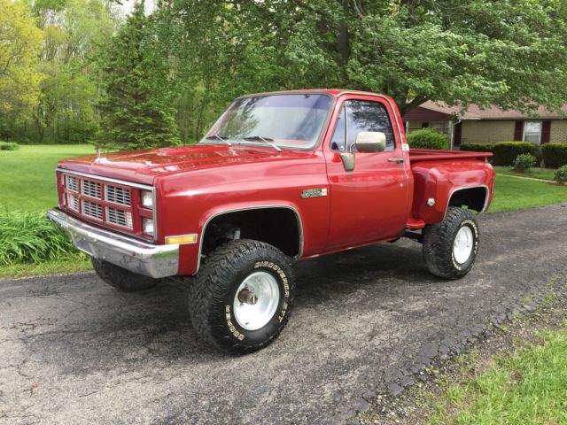 1977 gmc fule injected LS 5.3 liter red short bed stepside 4x4 1977 GMC Sierra 1500 sierra