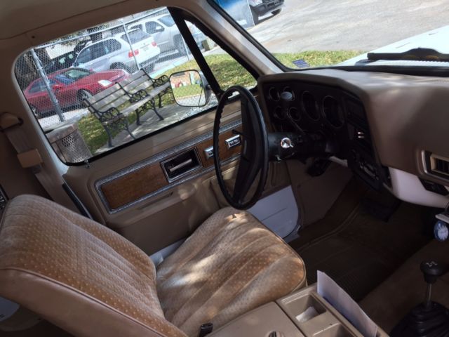 1977 GMC Jimmy High Sierra - photo 10