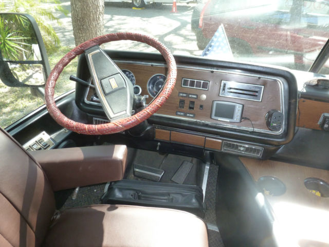 1977 GMC MOTORHOME - photo 12