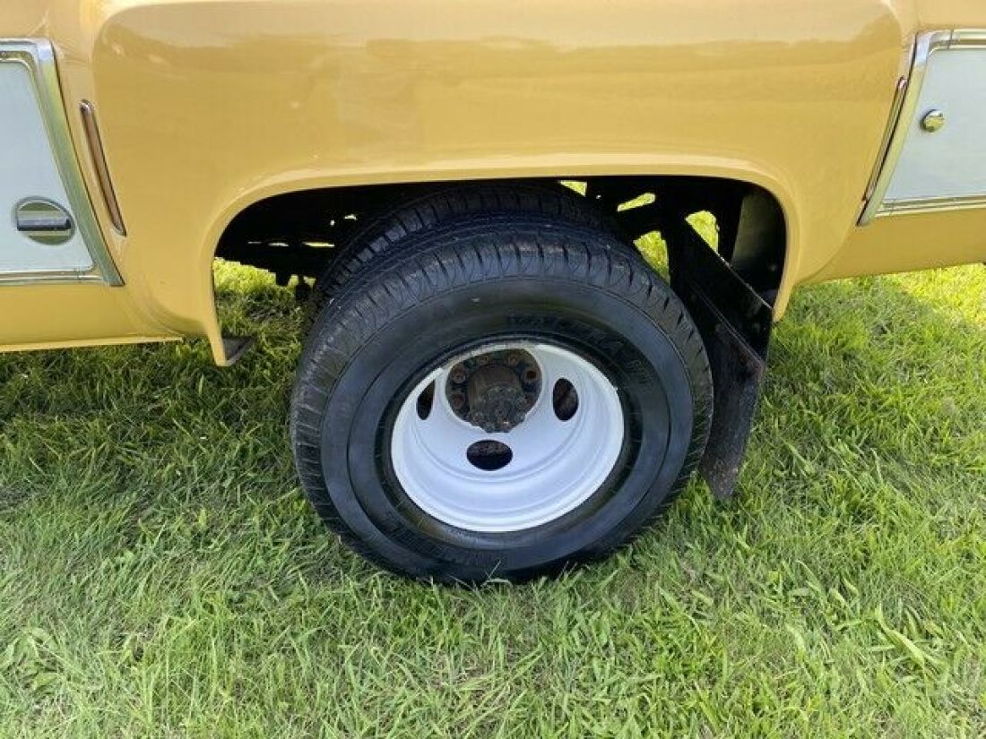 1977 GMC Sierra 3500 - photo 10