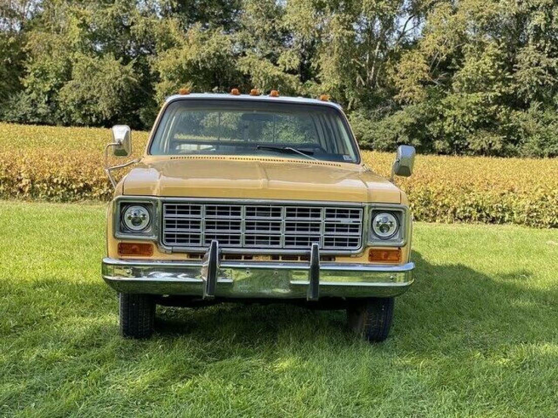 1977 GMC Sierra 3500 - photo 2