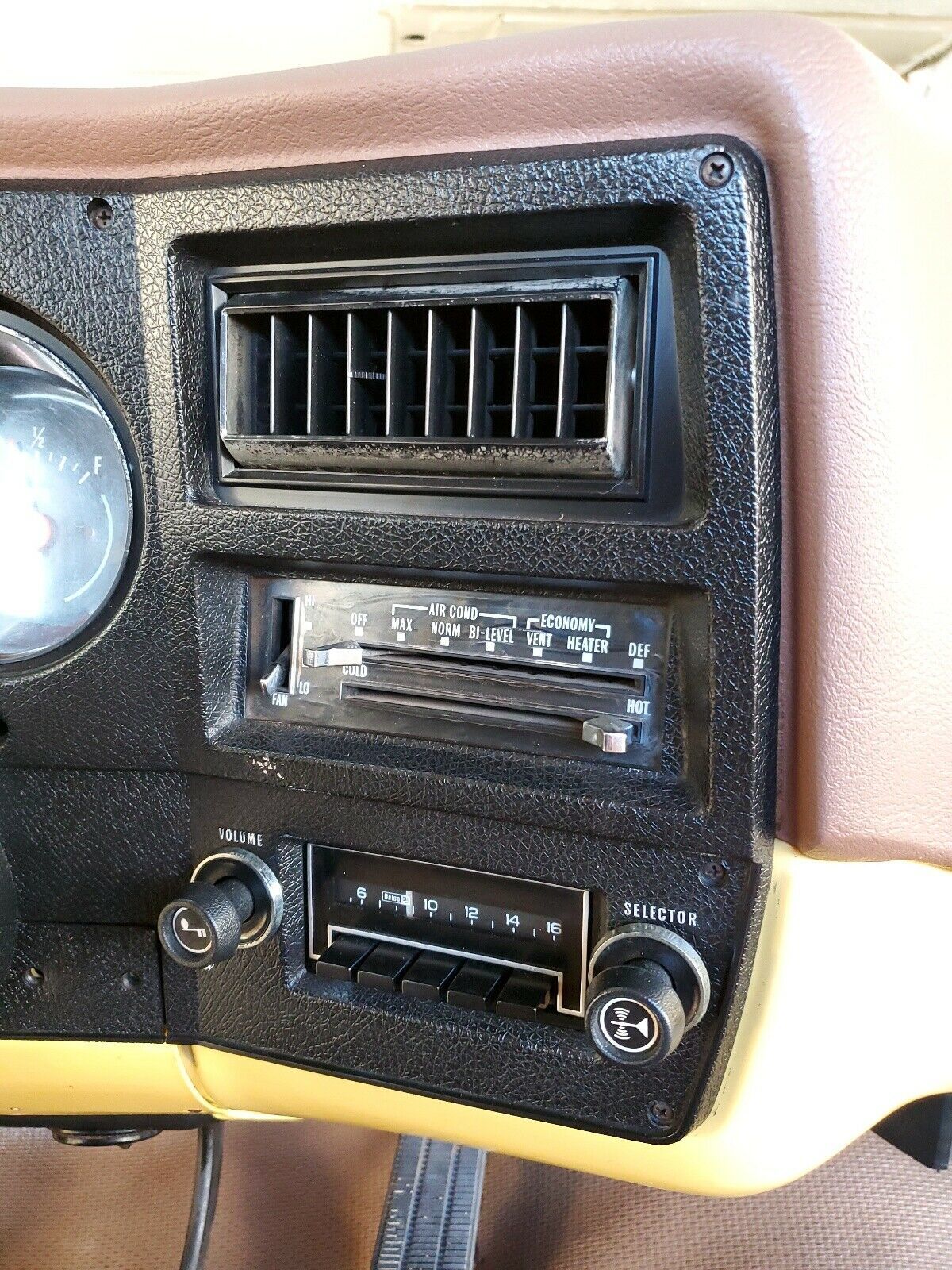 1977 GMC Sierra Grande 15 C10 Squarebody - photo 13