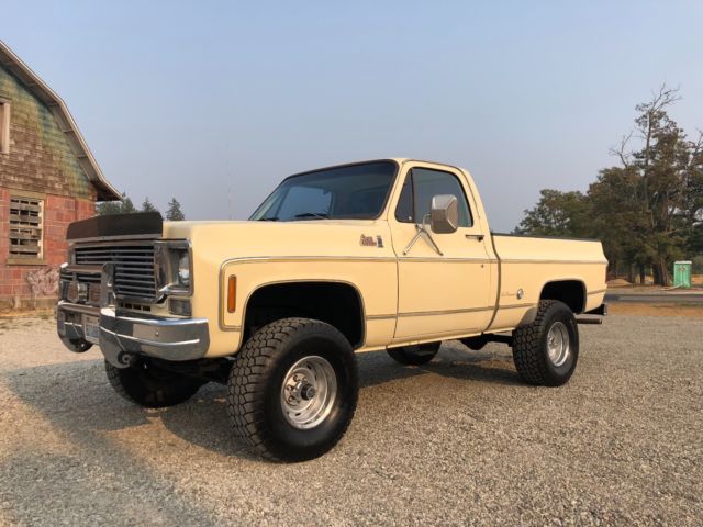 1977 GMC Sierra Grande 15 SHORTBOX 4X4 400CI V8 RUST FREE 100,000 MI. NO RESERVE 1977 GMC Sierra 1500 Sierra Grande 15