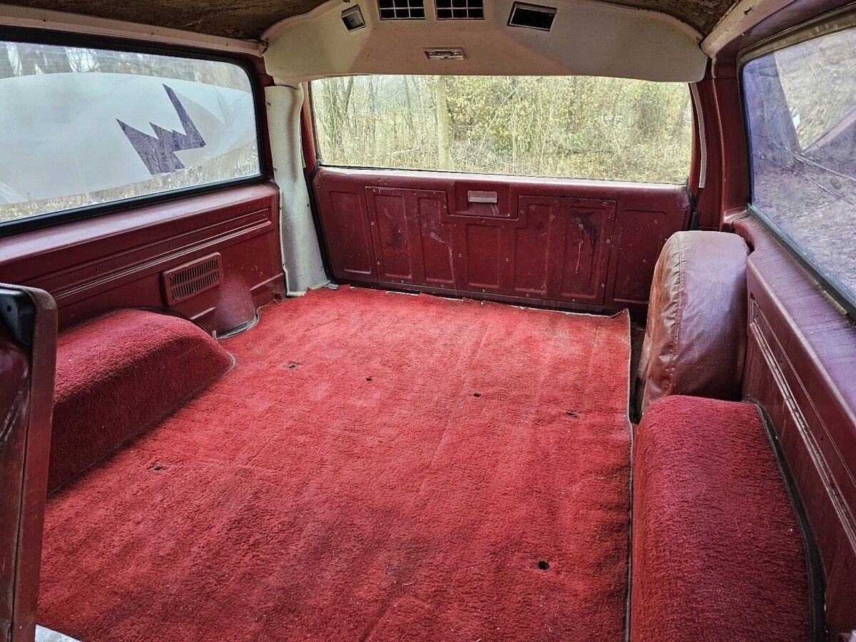 1977 GMC Suburban Sierra Classic 15 Towing Special - photo 12