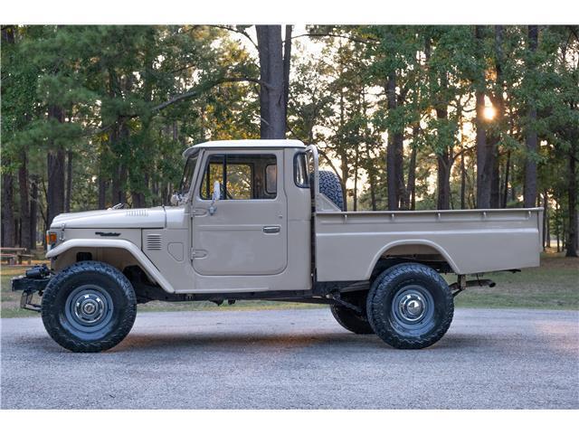 1977 Toyota HJ45 1977 HJ45 Landcruiser, Diesel, AC, 4 spd manua - photo 6