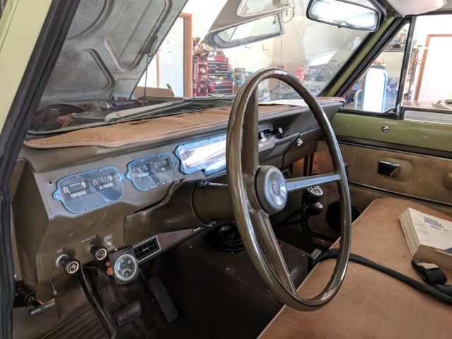 1977 International Harvester Scout II Traveler 4 304 V8 1977 International Harvester Scout Traveler