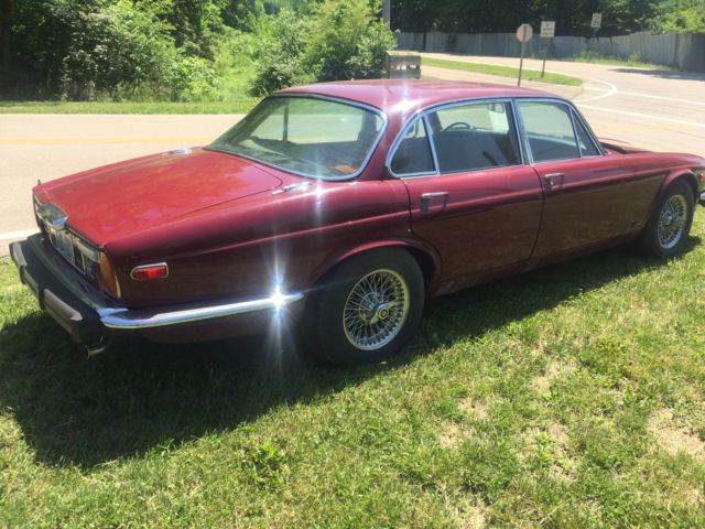 1977 Jaguar XJ12 - photo 9