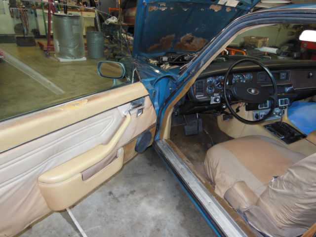 1977 Jaguar XJ6 C Coupe 2-Door - photo 4