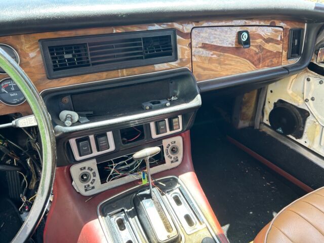 1977 Jaguar XJ6 - photo 11