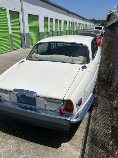1977 Jaguar XJ6 - photo 7