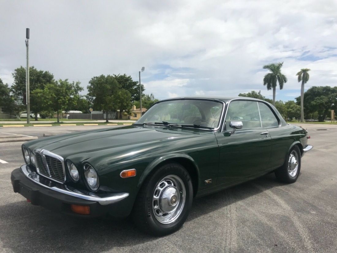 1977 Jaguar XJ6 Collectible low miles coupe no rust clean survivor - photo 3