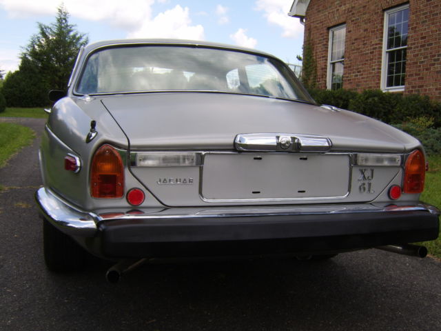 1977 Jaguar XJ6 - photo 10