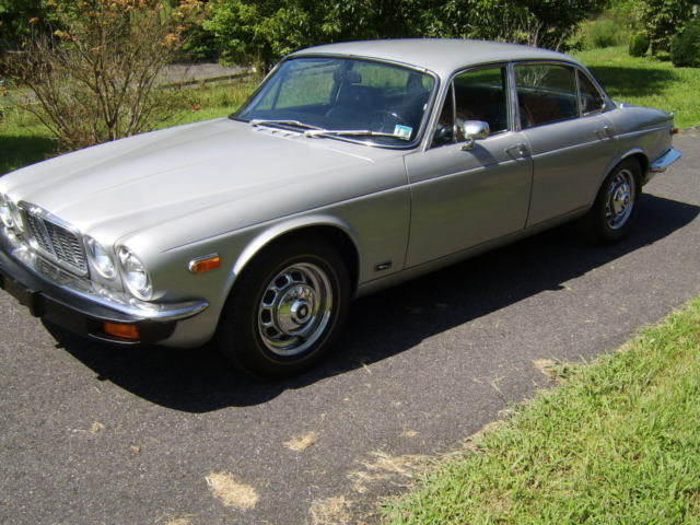 1977 Jaguar XJ6 - photo 4