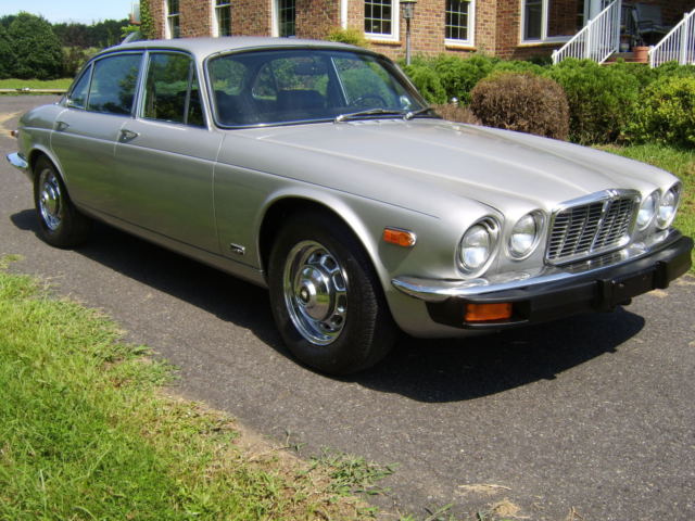 1977 Jaguar XJ6 - photo 8