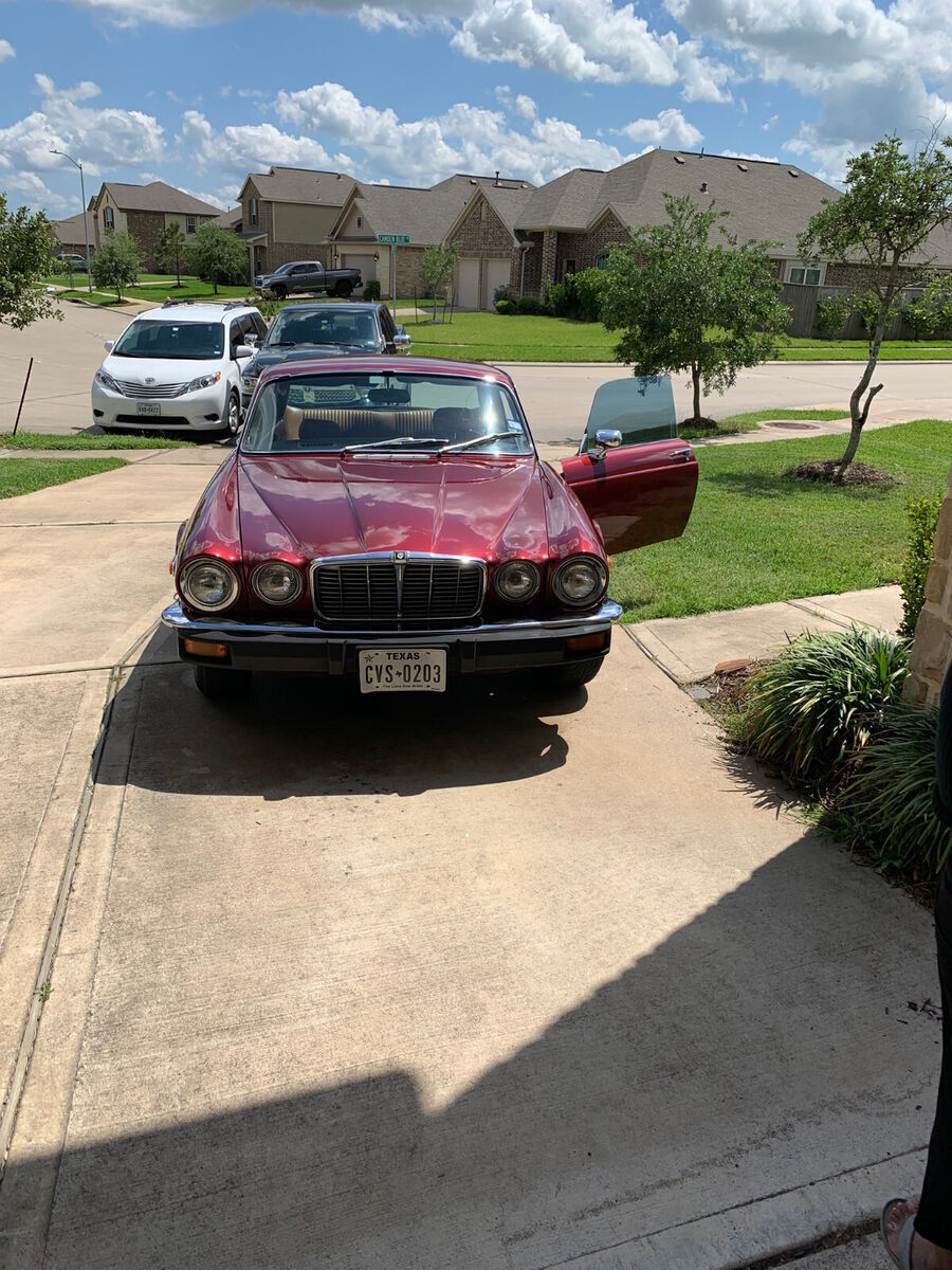 1977 Jaguar XJ6 - photo 3