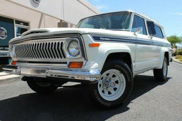 1977 Jeep Cherokee S Widetrack 4X4 401 V8 79672 Miles Alpine White SUV 401 cu i 1977 Jeep Cherokee S Widetrack 4X4 401 V8 --